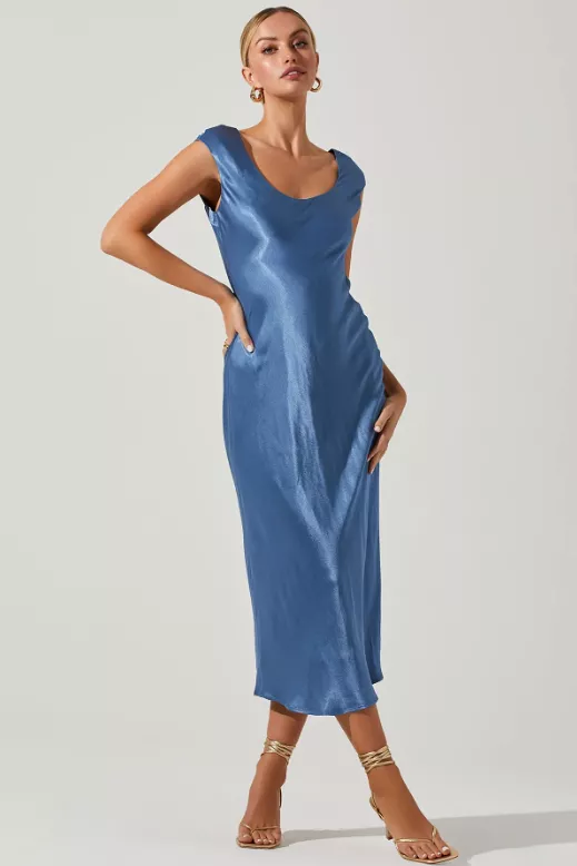 Makenna Scoop Neck Open Back Slip Midi Dress