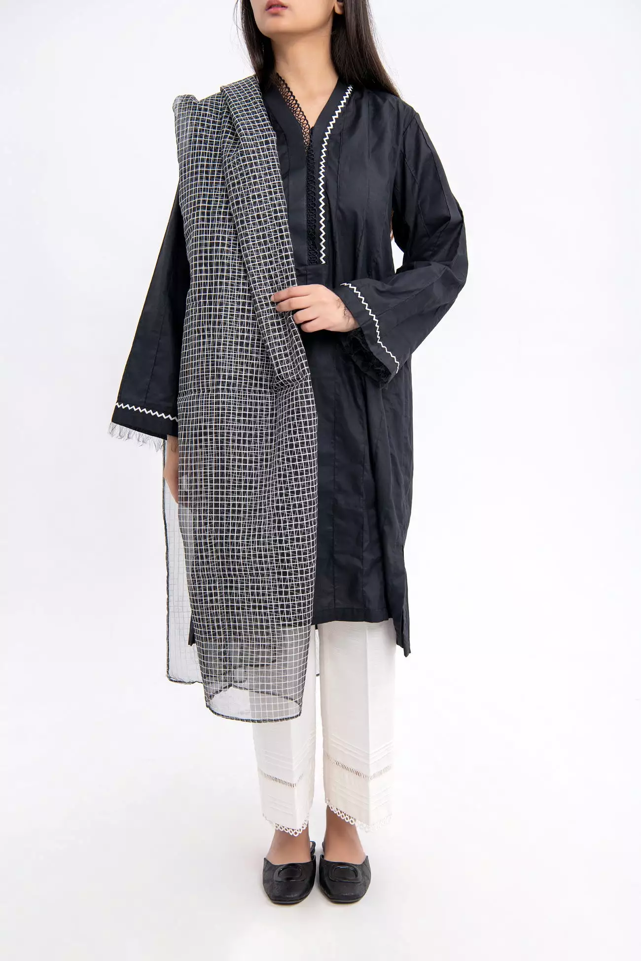 PIN TUCKS SHIRT WITH DUPATTA